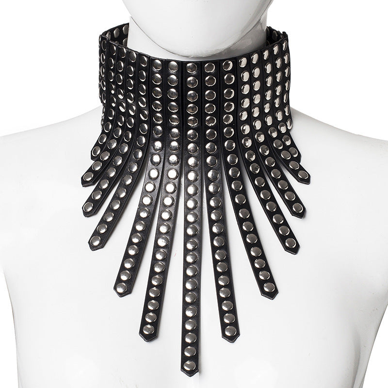Guler Rock pentru Femei – Accesoriu Punk Nituri