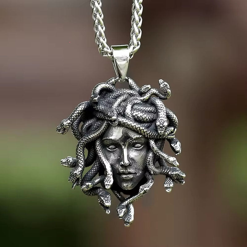 Medusa Nocturna – Colier Gothic
