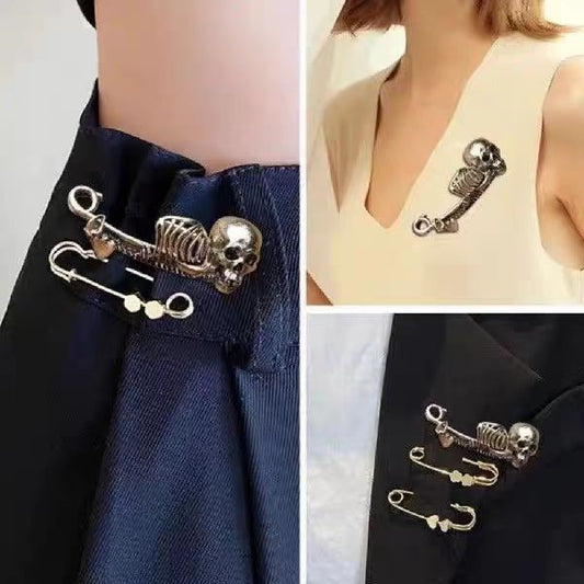 Skull Noir – Broșă Vintage în Stil Gothic