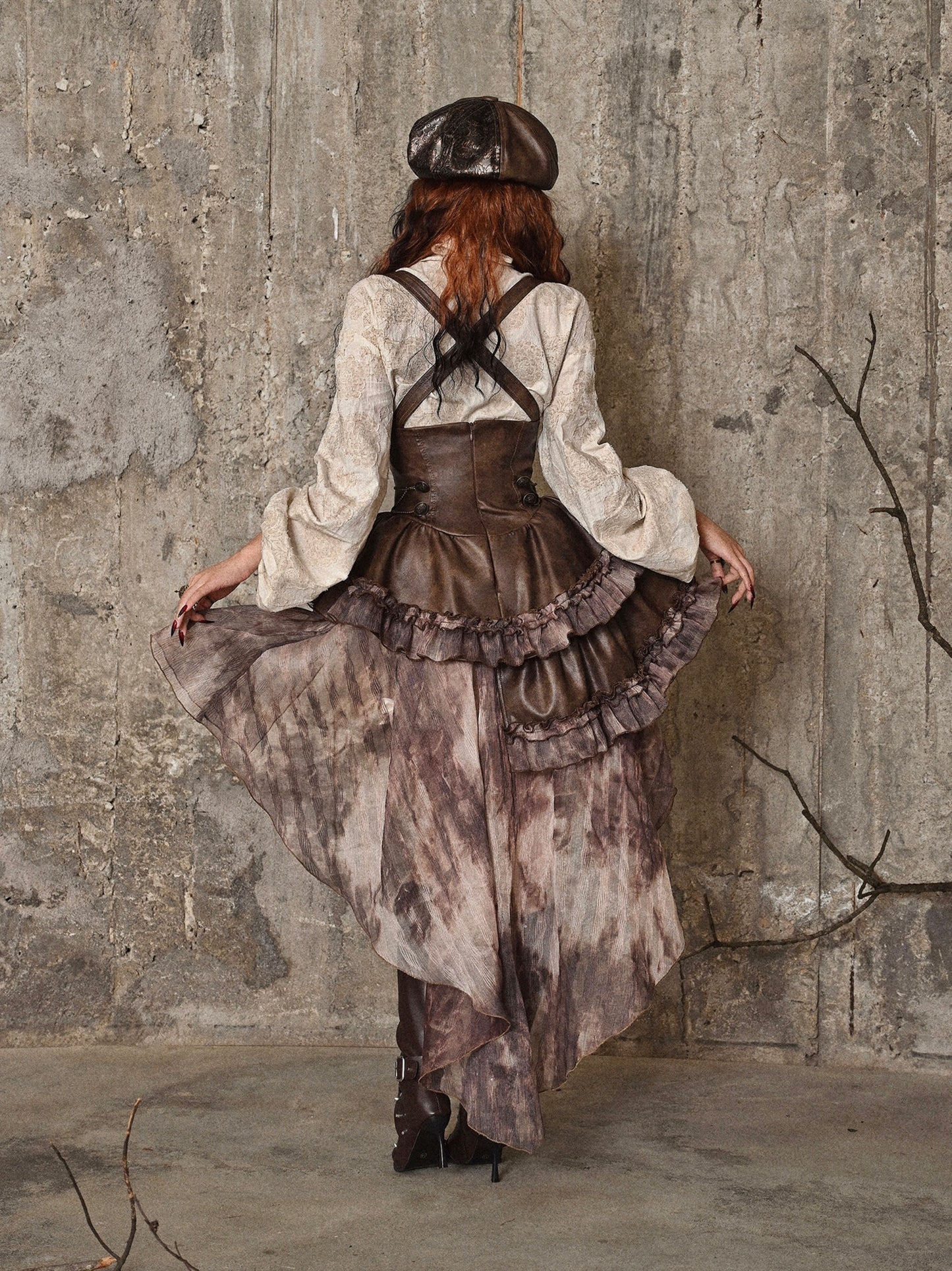 Val de Aburi – Rochie Steampunk Asimetrică