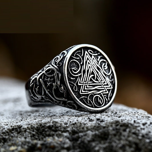 Triunghiul Fenrir – Inel Viking din Oţel