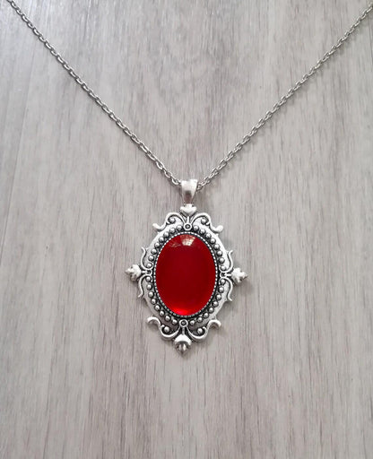 Amuletă de Bronz – Colier Vintage Gothic