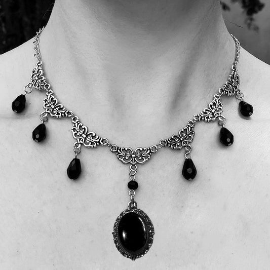 Tear of Night – Colier Gothic Black Drop