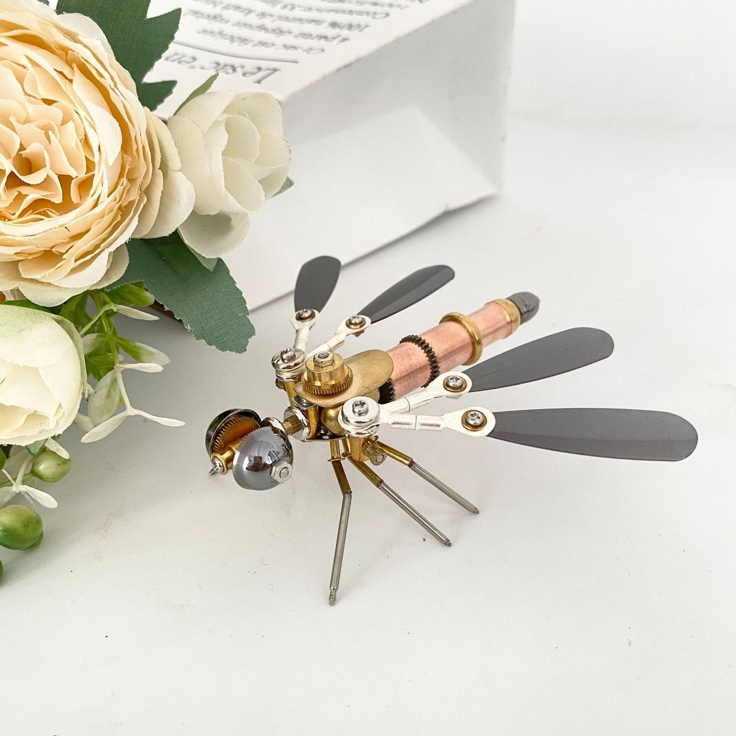 Gears & Wings – Insectă Steampunk DIY