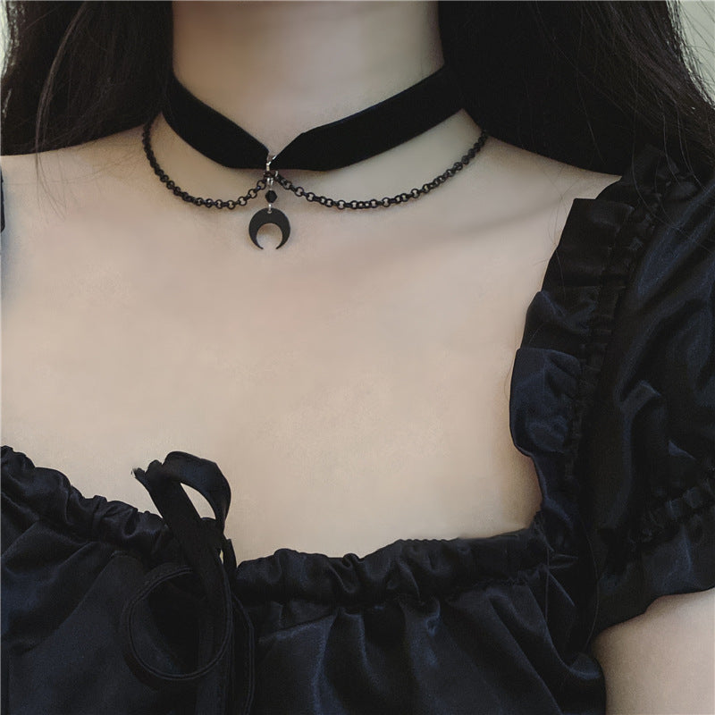 Semiluna Întunecată – Choker Gothic Negru