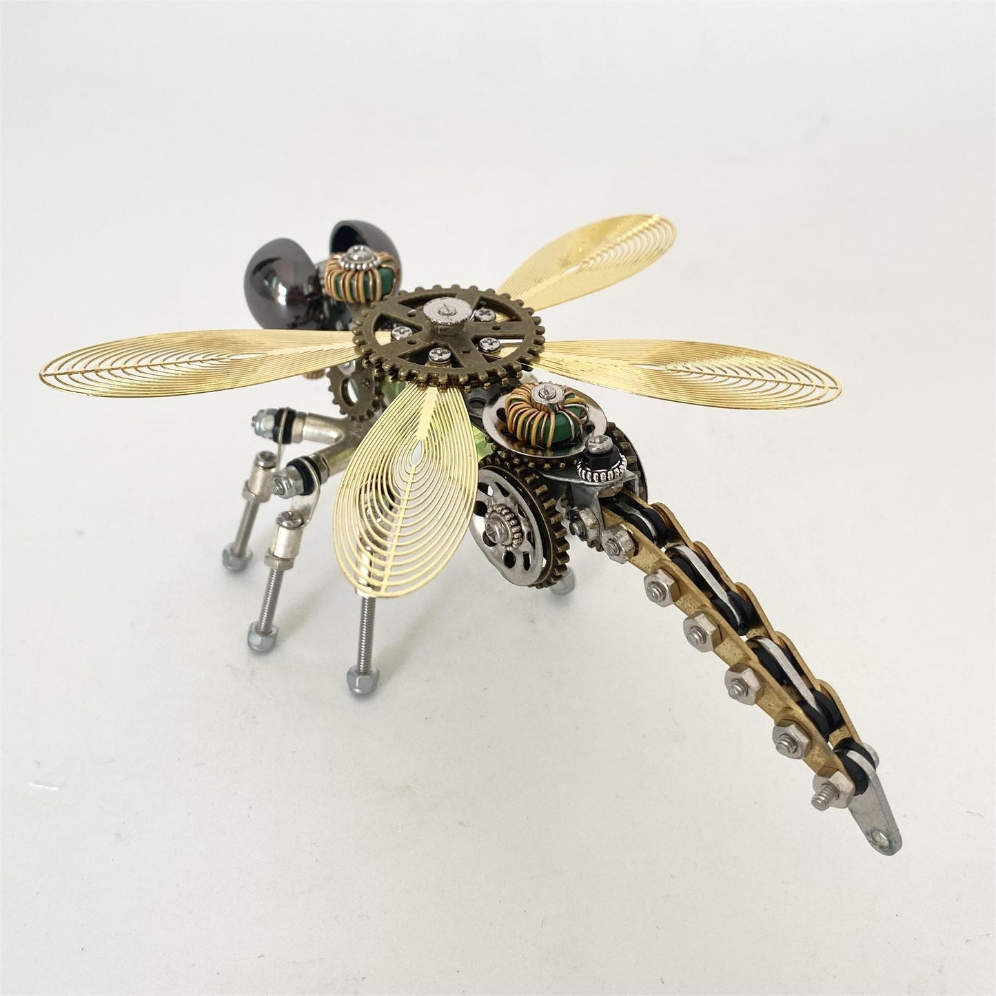 Gears & Wings – Insectă Steampunk DIY